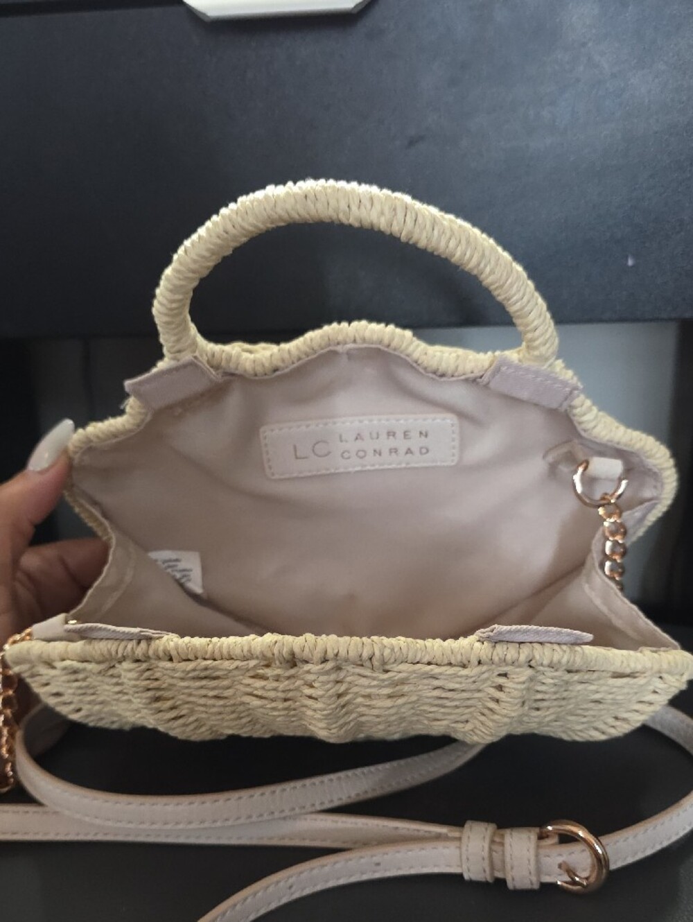 LC Lauren Conrad Beige Woven Shell Crossbody with Chain Strap - Picture 2 of 9